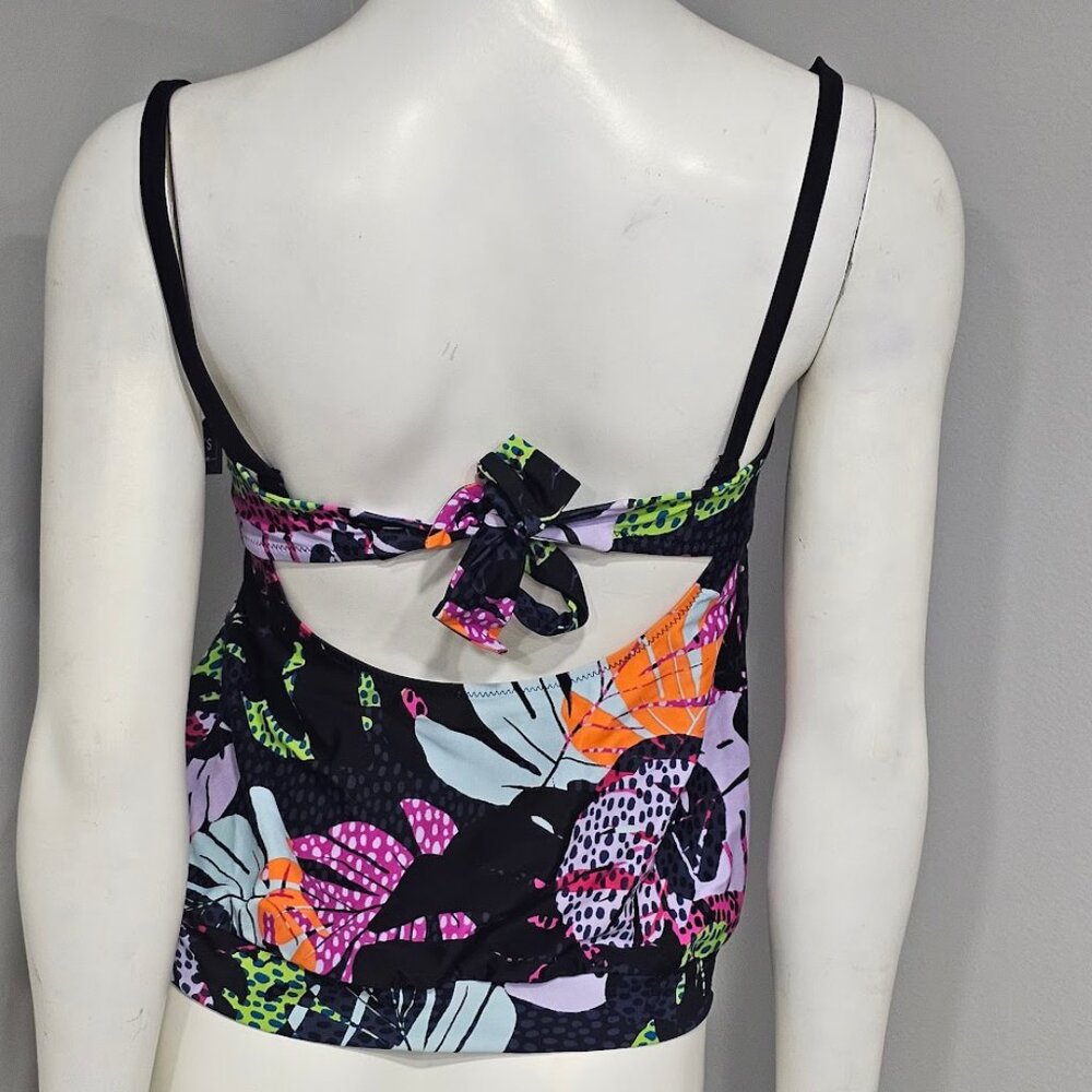 Bar III Paradise Palms Convertible Tropical-Print Tankini Top - Picture 4 of 9